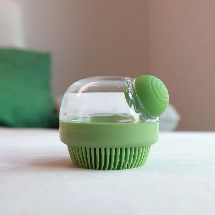 Foaming Globe Massage Brush