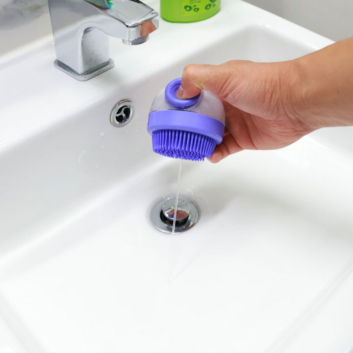 Foaming Globe Massage Brush